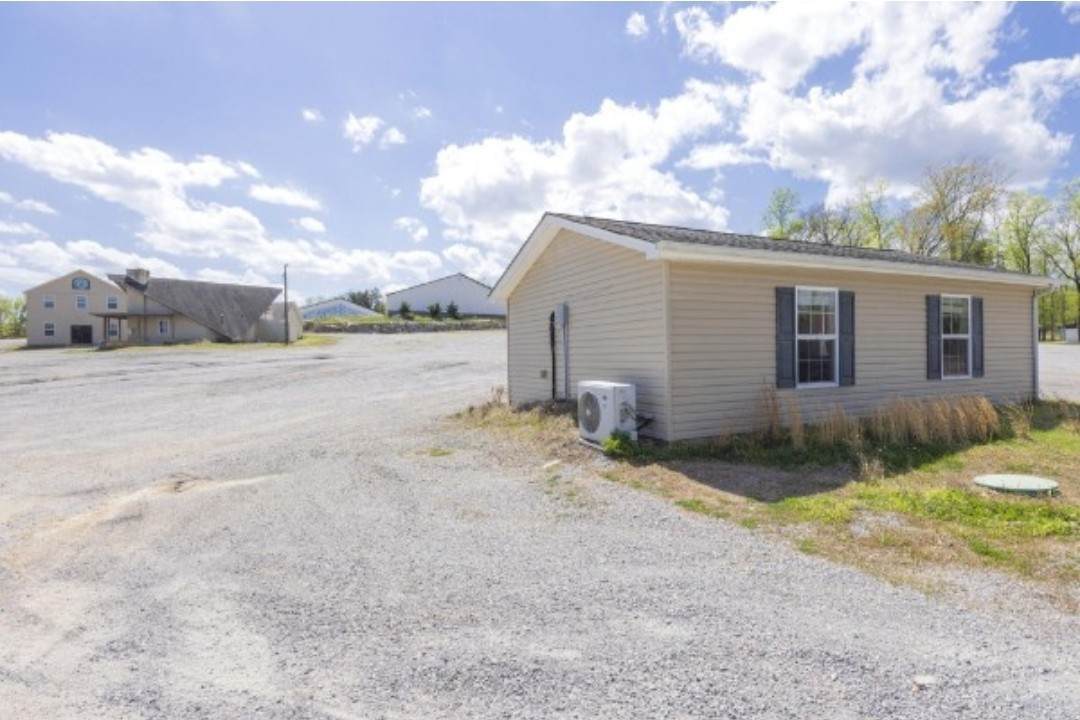 2060 Old Lebanon Dirt Rd - Photo 1