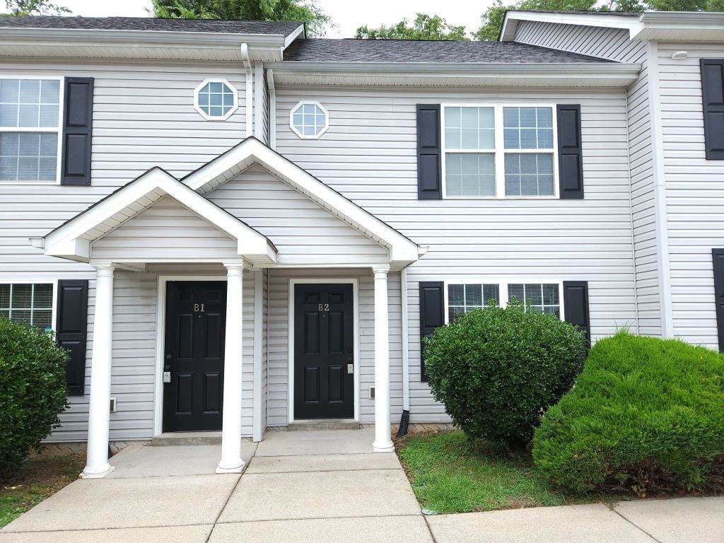 705 Crestland Ave - Photo 1
