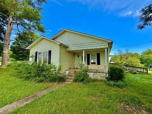 560 State Line Rd - Photo 1