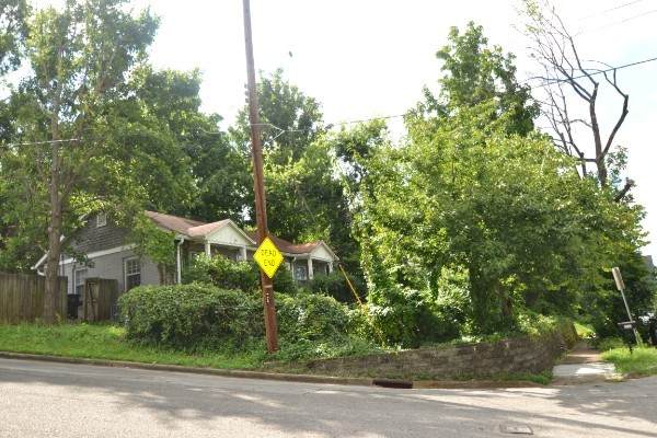 405 32nd Ave - Photo 1