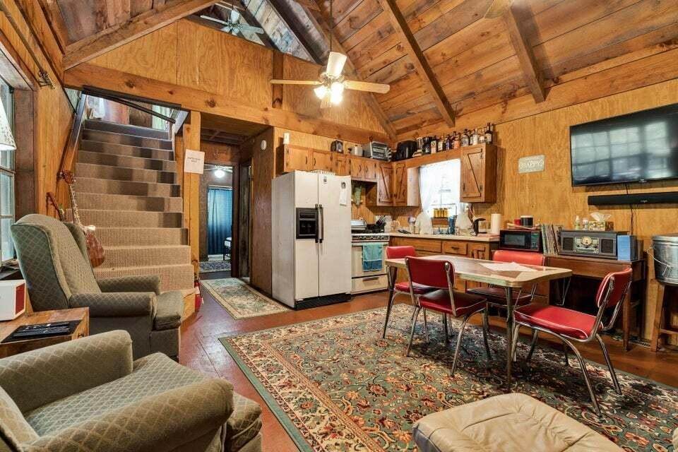 https://bt-photos.global.ssl.fastly.net/nashville/orig_boomver_1_RTC3283759-1.jpg