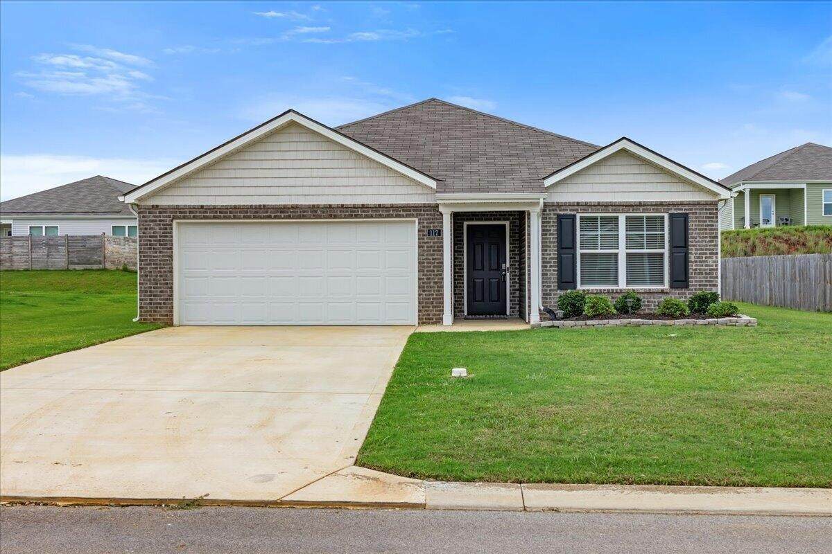 117 Crescent Circle - Photo 1