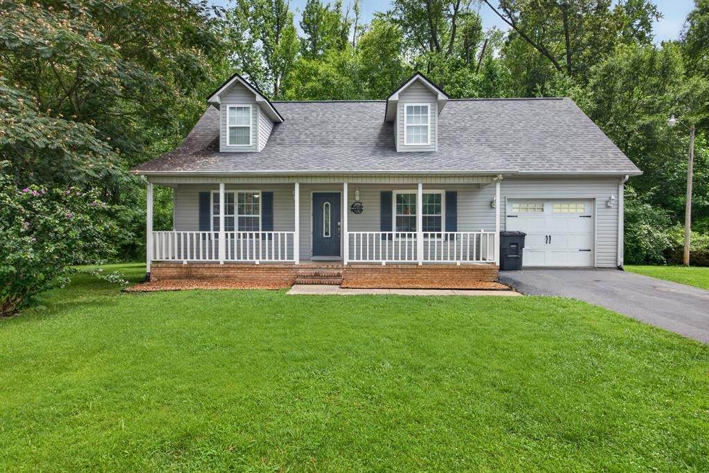 1187 Blaine Ave - Photo 1