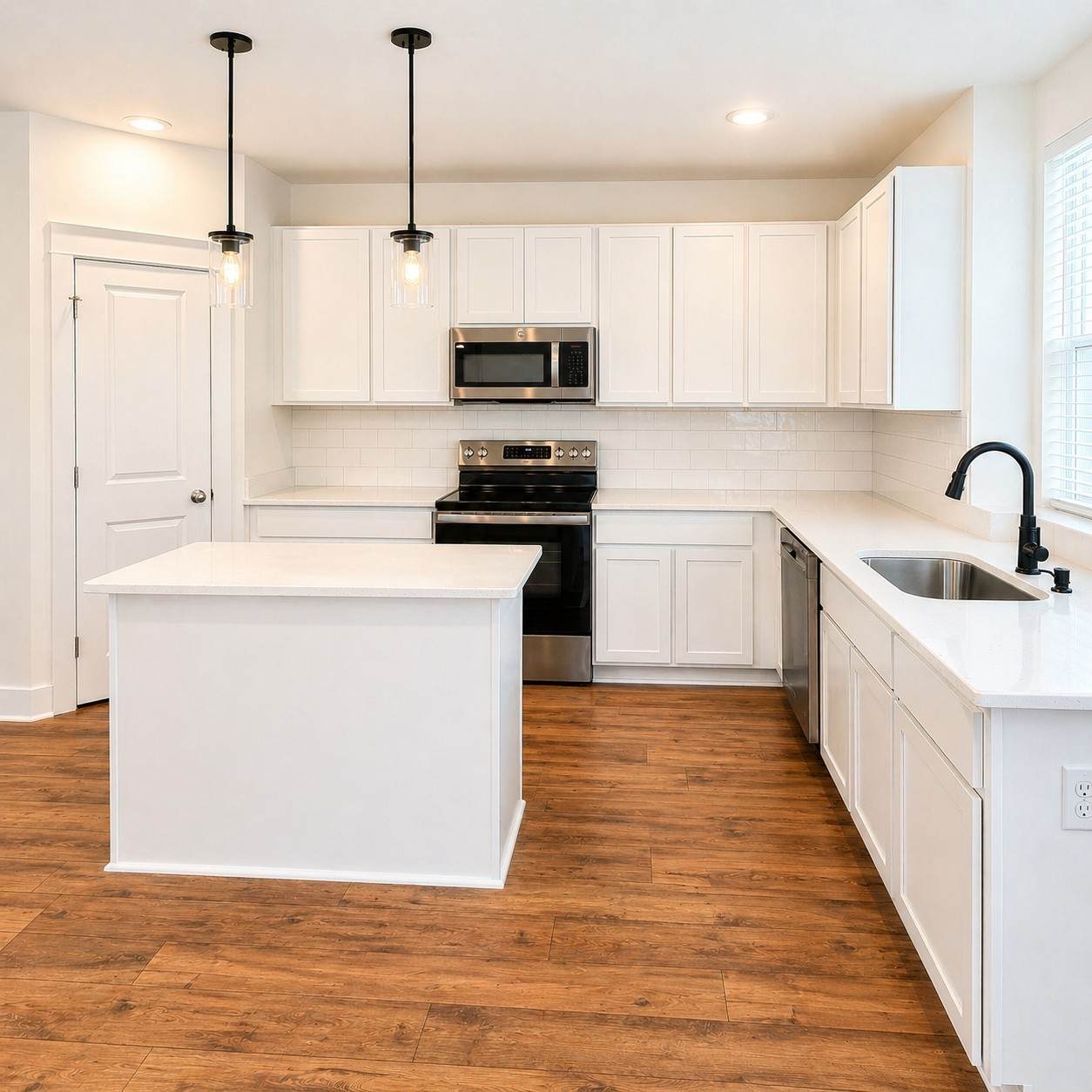 7252 Fairlawn Dr - Photo 1