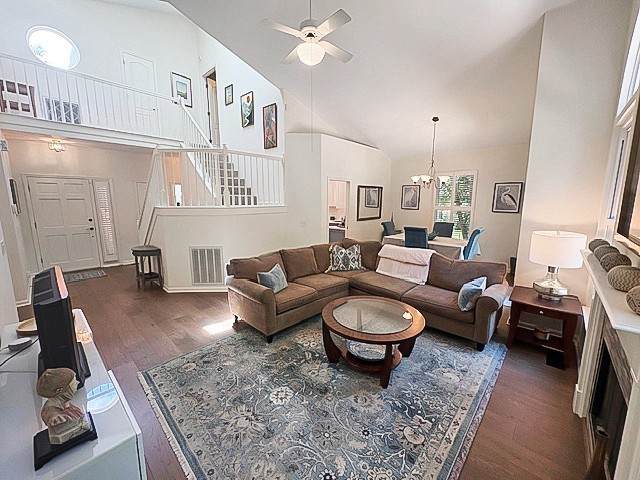 https://bt-photos.global.ssl.fastly.net/nashville/1280_boomver_1_RTC3301733-1.jpg