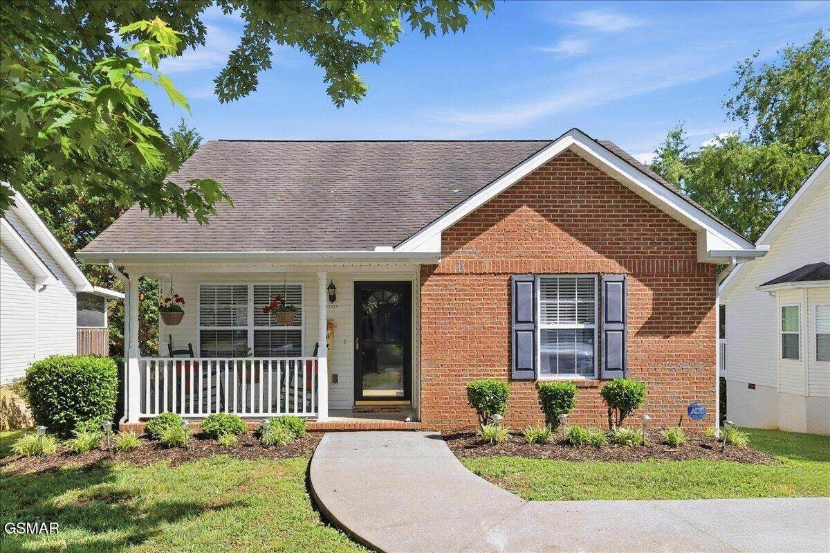 1523 Mayberry Lane - Photo 1