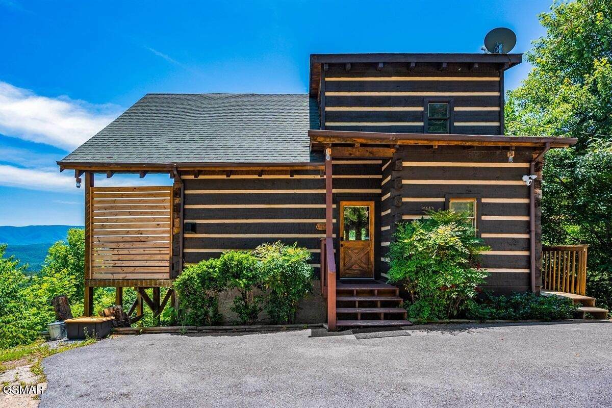 2086 Bluff Mountain Road - Photo 1