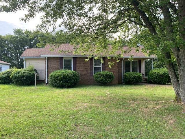 2075 Stonebrook Dr - Photo 1