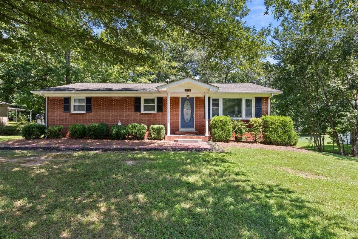353 Powers Blvd - Photo 1
