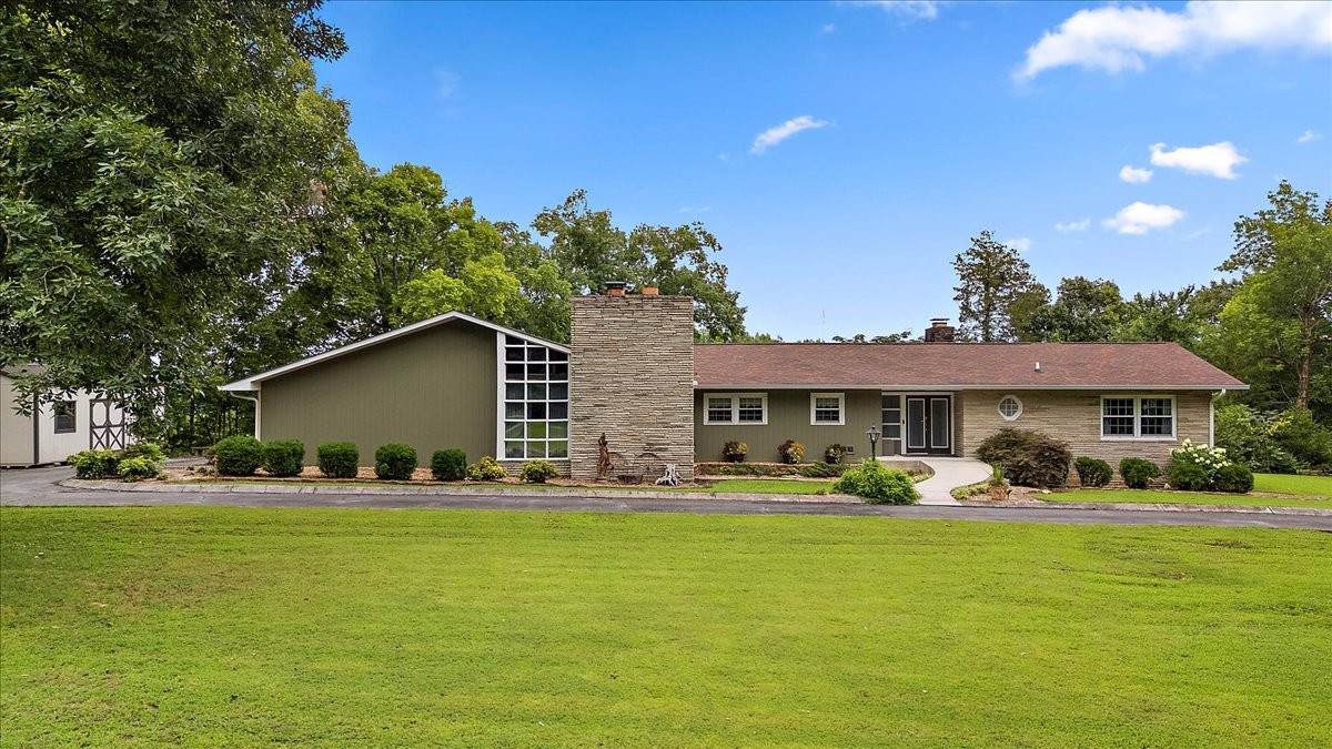 615 Narrows Rd - Photo 1