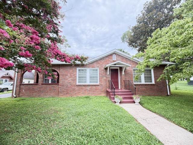 203 Bennett St - Photo 1