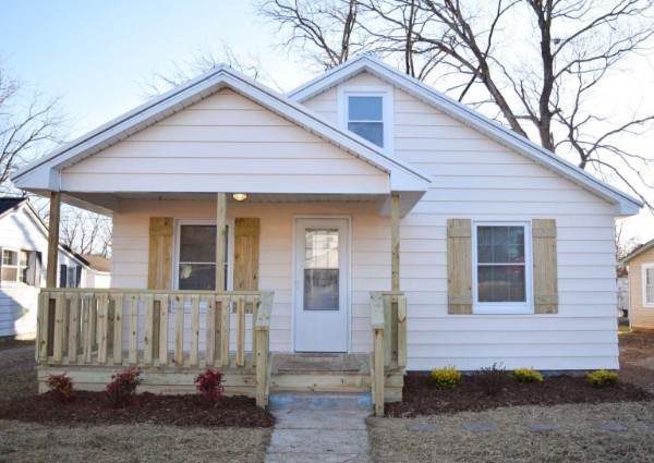 413 5th St - Photo 1