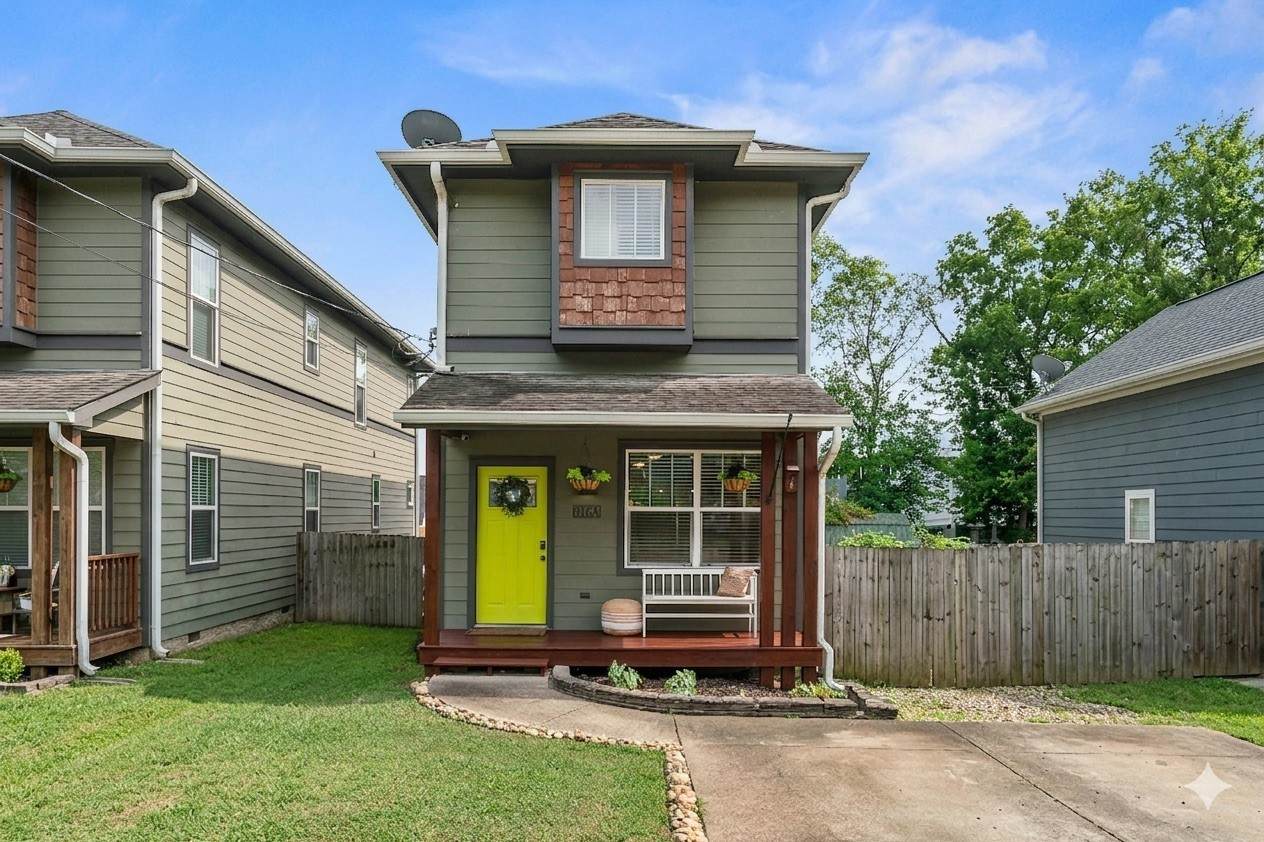 916A Thomas Ave - Photo 1