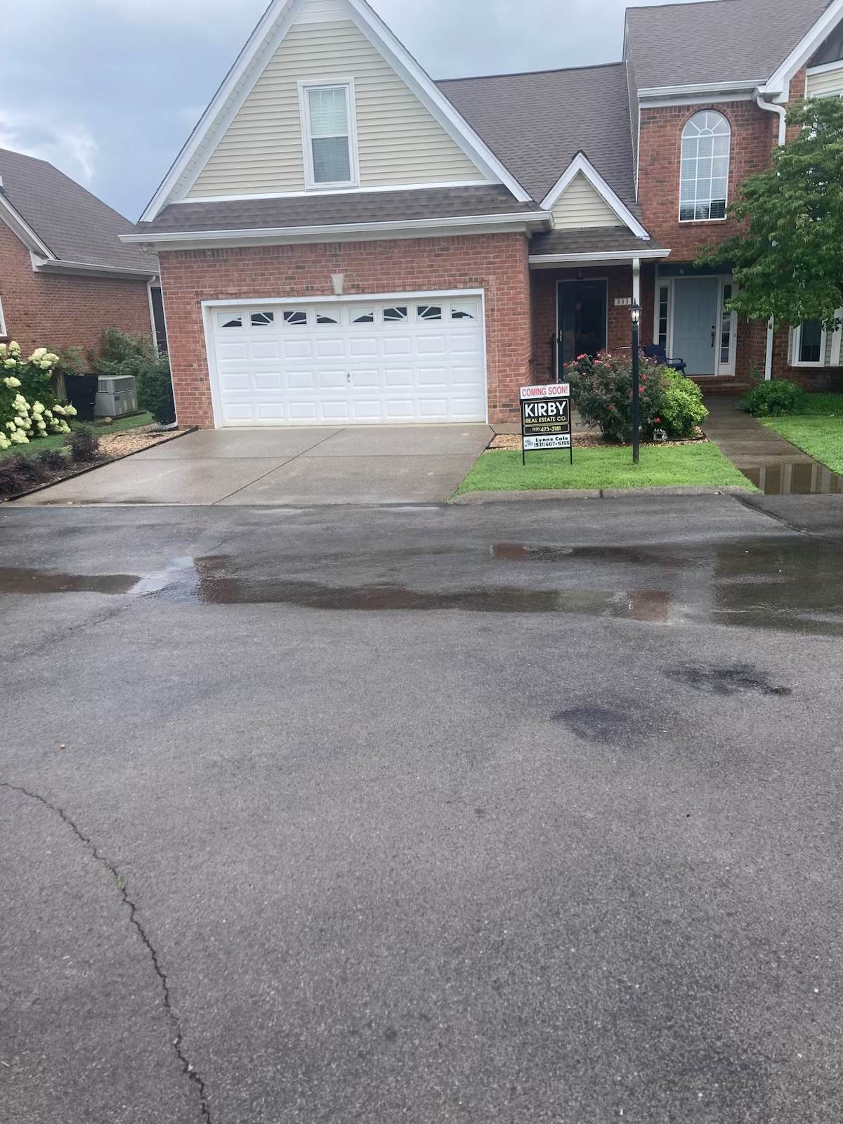 333 Calumet Trce - Photo 1