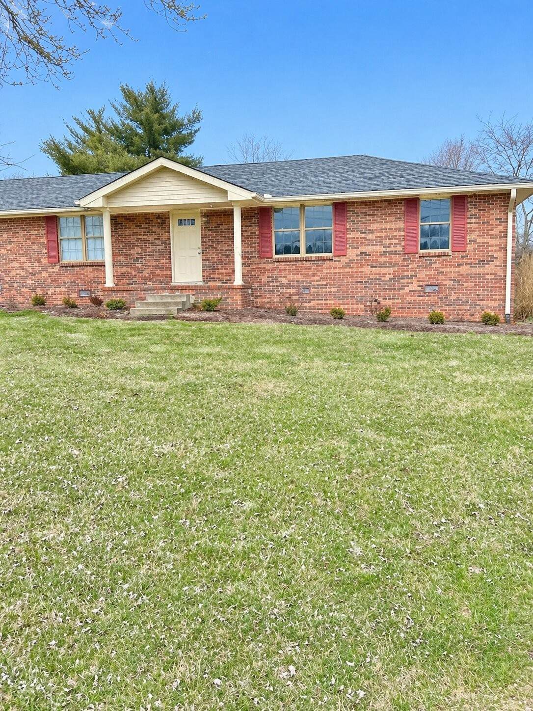 1611 Hartsville Pike - Photo 1