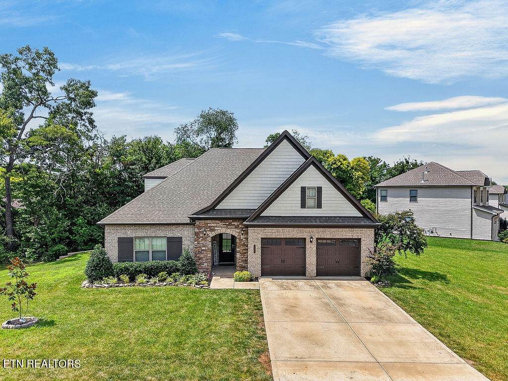 110 Aspen Drive - Photo 1