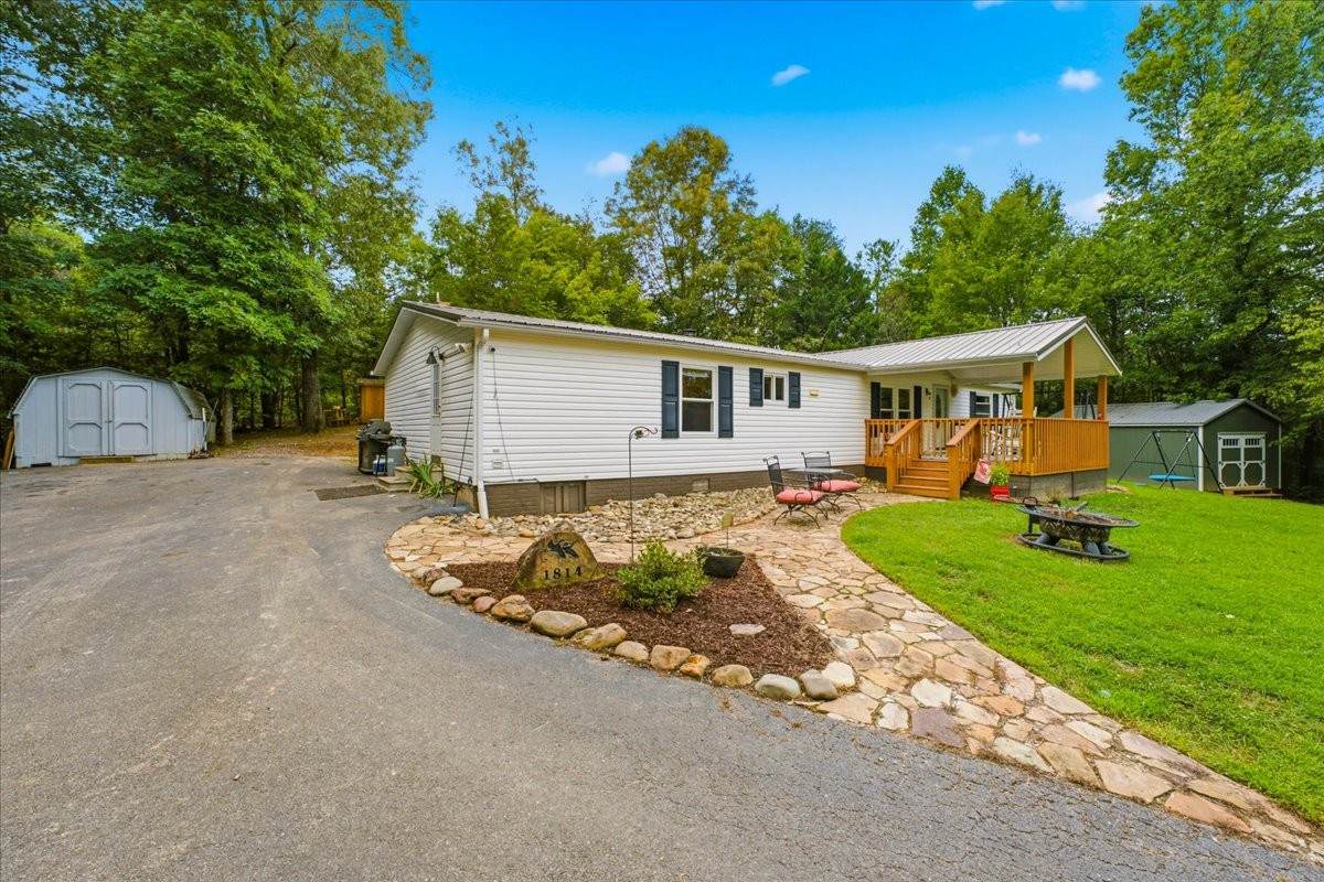 1814 Big Gully Rd - Photo 1