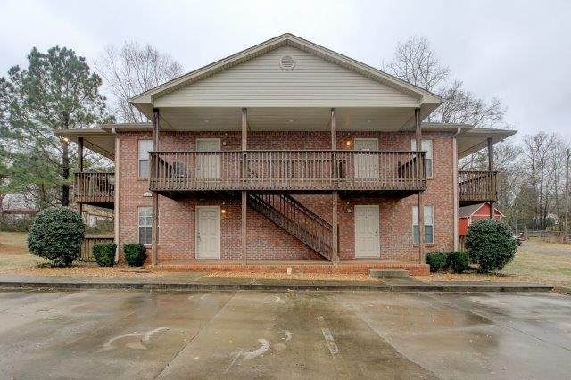 1640 Golf Club Lane - Photo 1