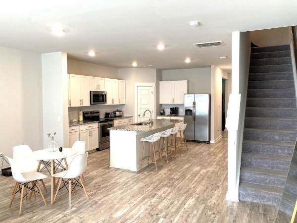 2012 Hardwick Ln - Photo 1