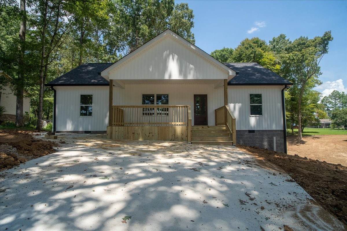 300 Devin Dr - Photo 1