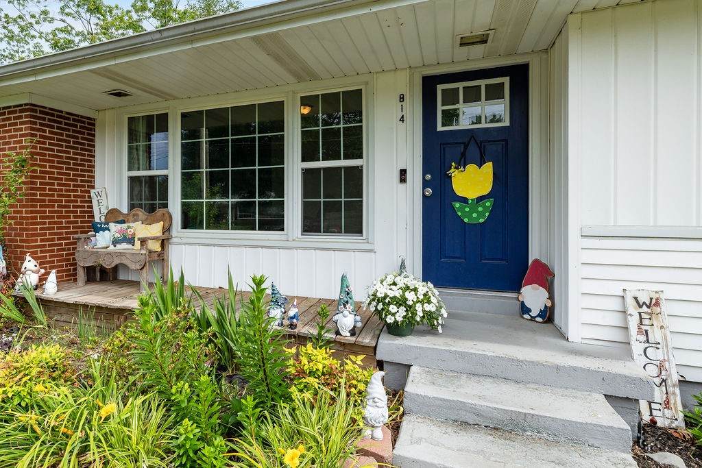 814 Rackley Dr - Photo 1