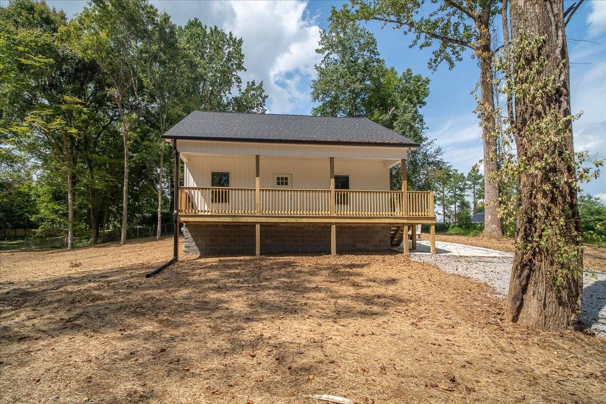 290 Devin Dr - Photo 1