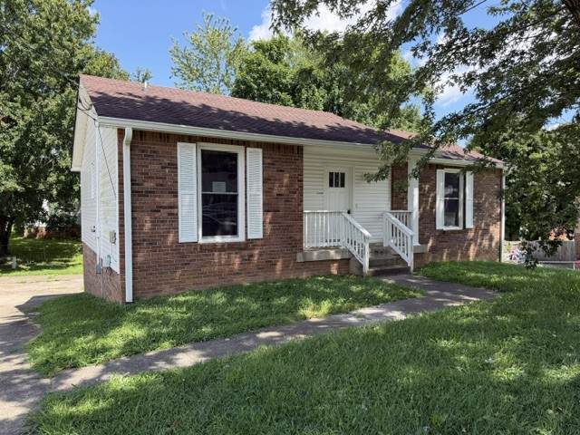 136 Cunningham Pl - Photo 1