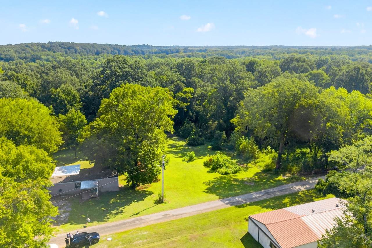 295 Forest Cir - Photo 1