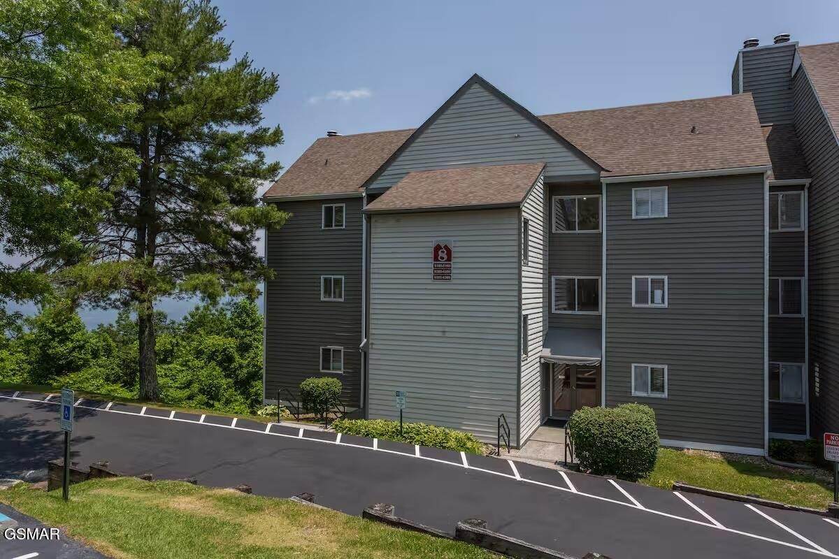 1260 Ski View Drive - Photo 1