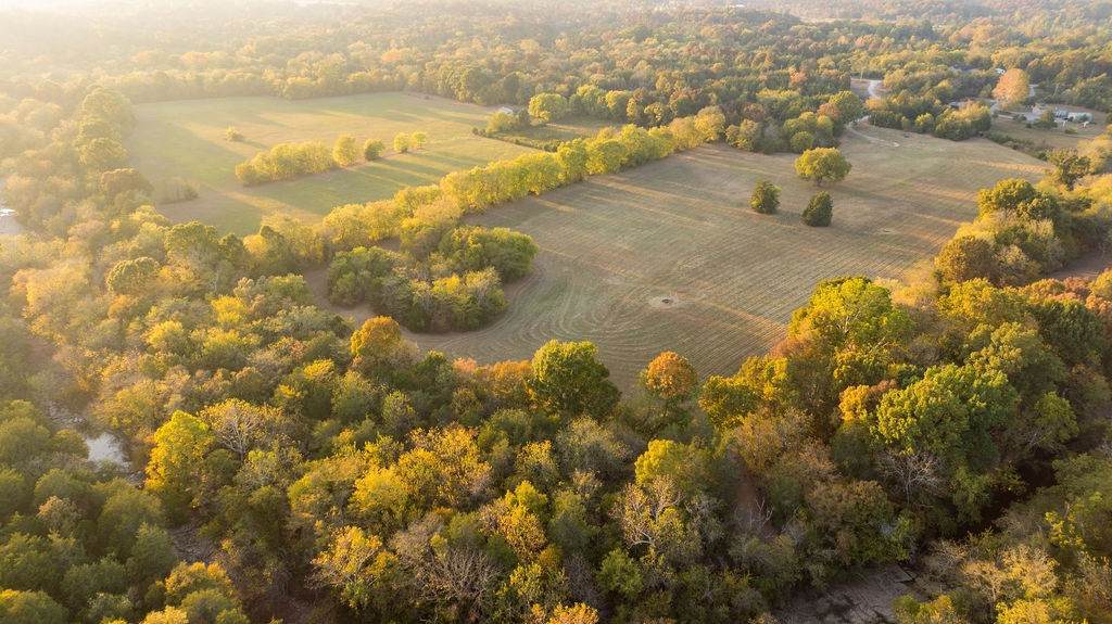 https://bt-photos.global.ssl.fastly.net/nashville/orig_boomver_1_RTC3602526-1.jpg