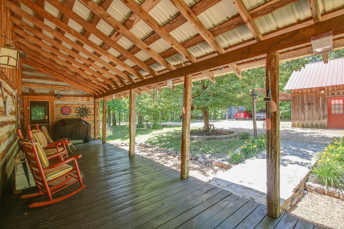 677 Brush Creek Rd - Photo 1