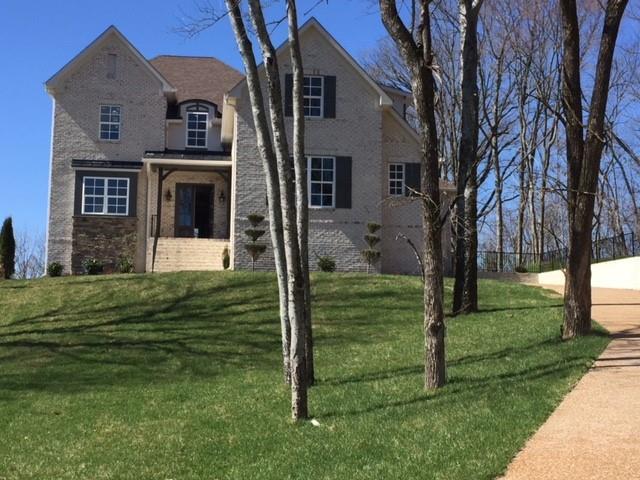 216 Belvedere Circle - Photo 1