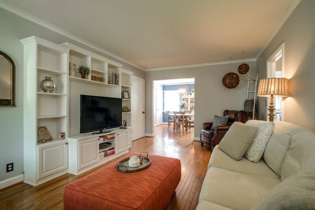 428 Bowling Ave - Photo 1