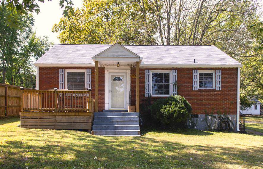 210 Walnut Hill Dr - Photo 1