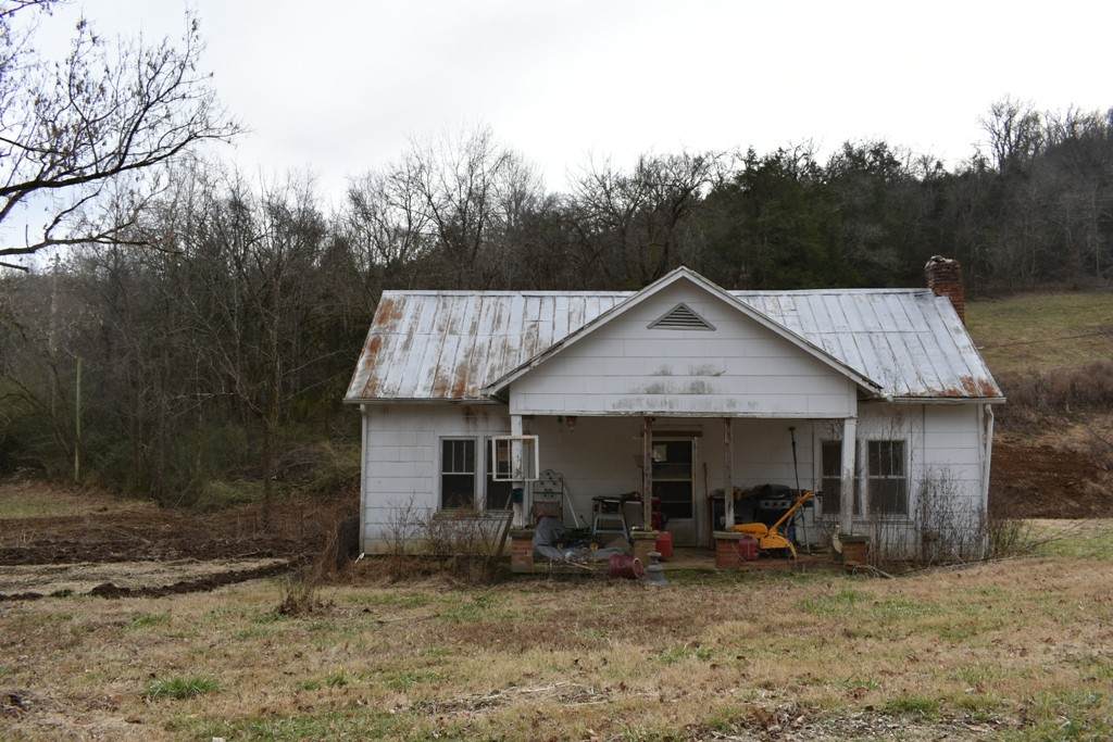 183 Sanders Ln - Photo 1