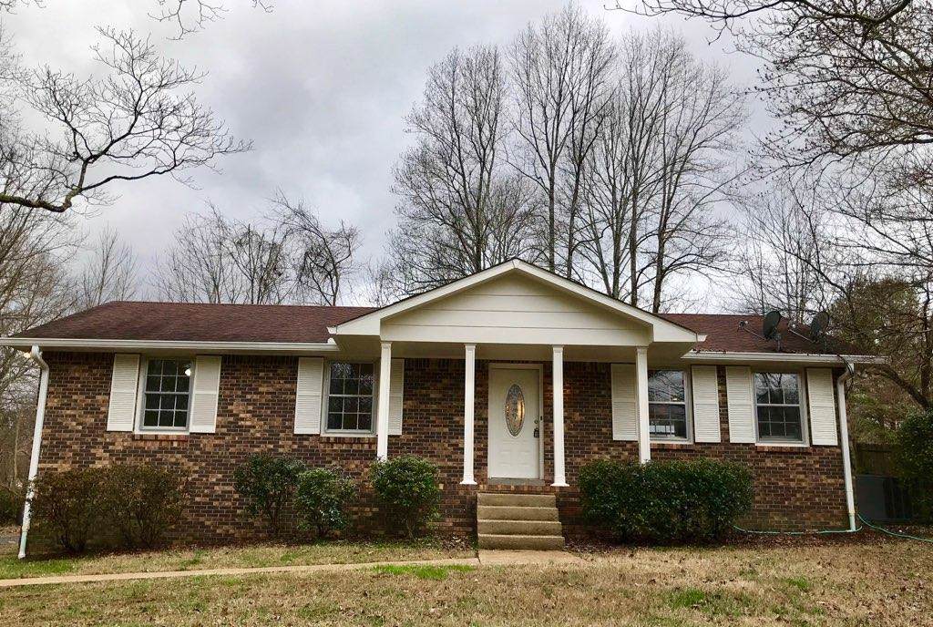 7124 Sutton Pl - Photo 1