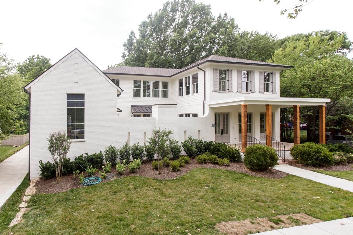 915 Glendale Ln - Photo 1