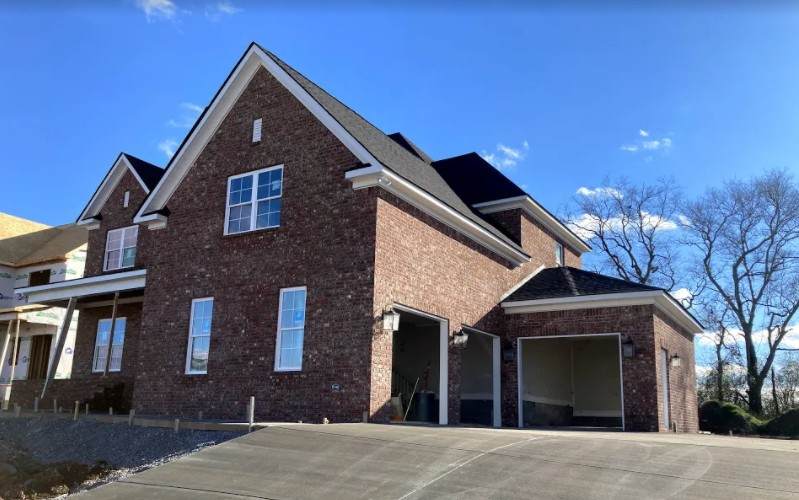 622 Dallas Court - Photo 1
