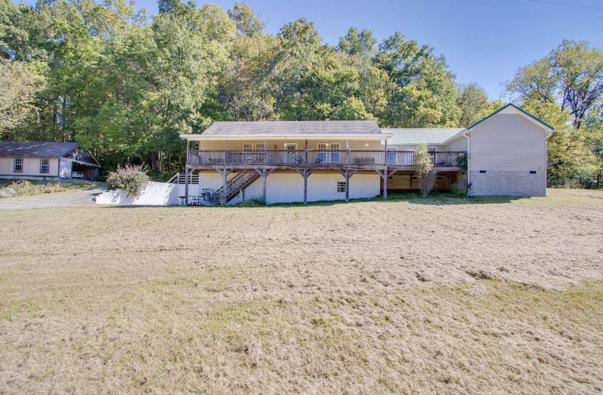 3880 Robinson Rd - Photo 1