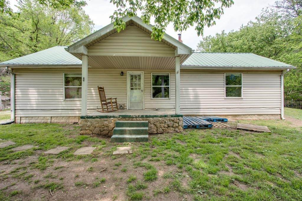 230 Toetown Rd - Photo 1