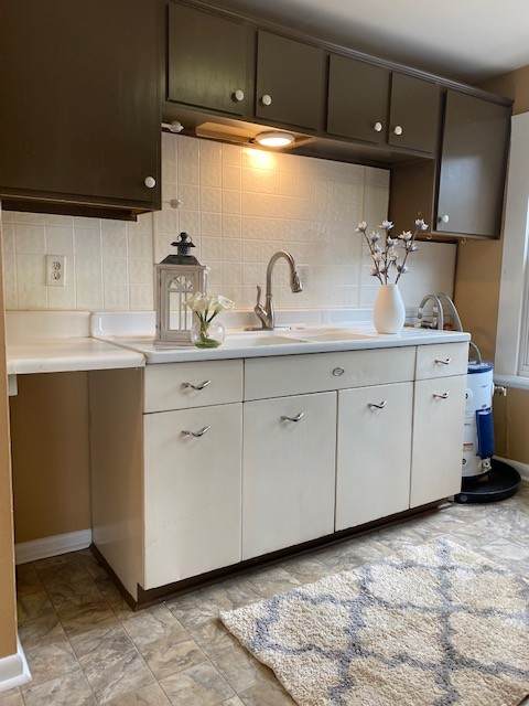 1082 Trinity Ln - Photo 1