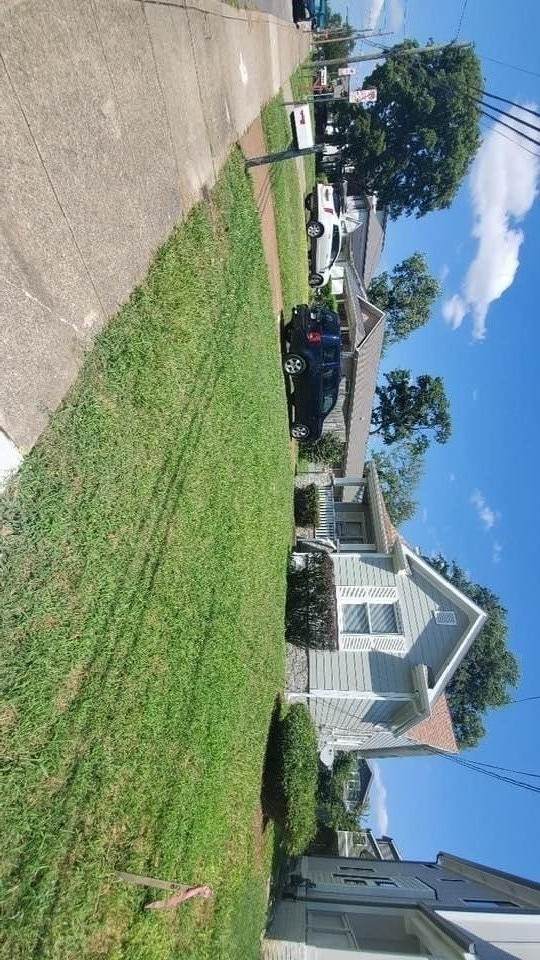 922 11th Ave - Photo 1