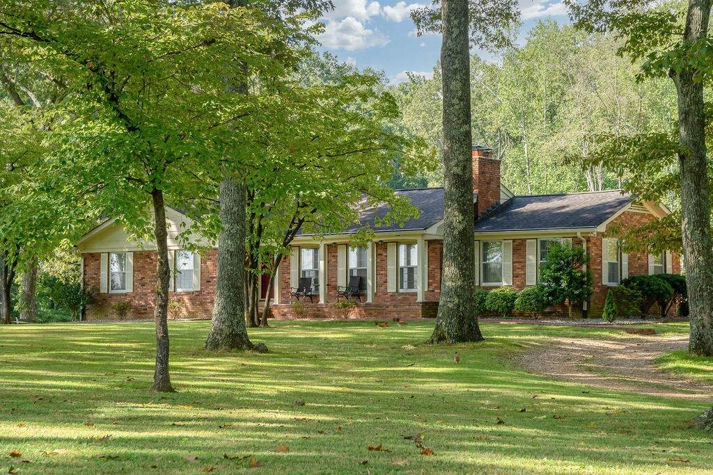 220 S Leath Rd - Photo 1