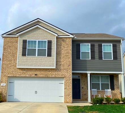 1192 Rosewood Dr - Photo 1