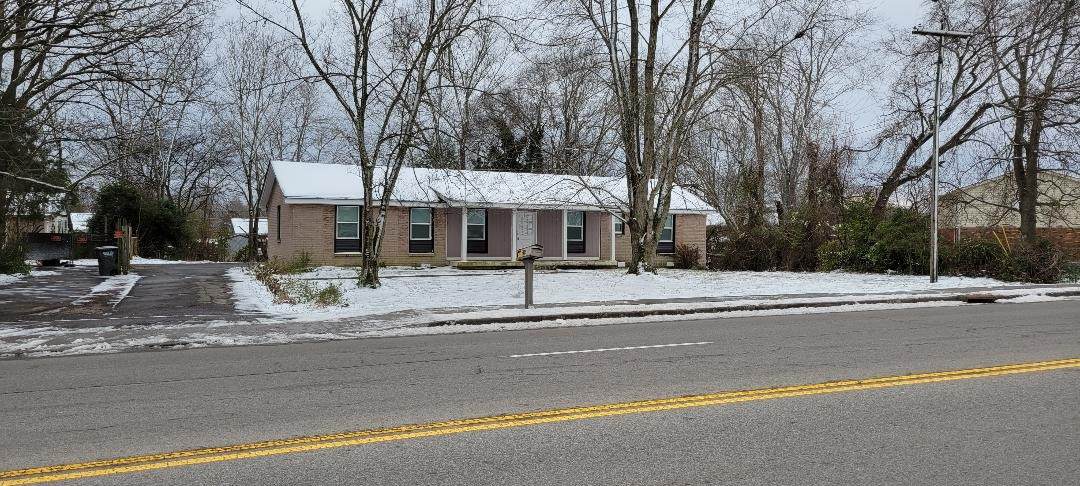 216 Cunningham Ln - Photo 1