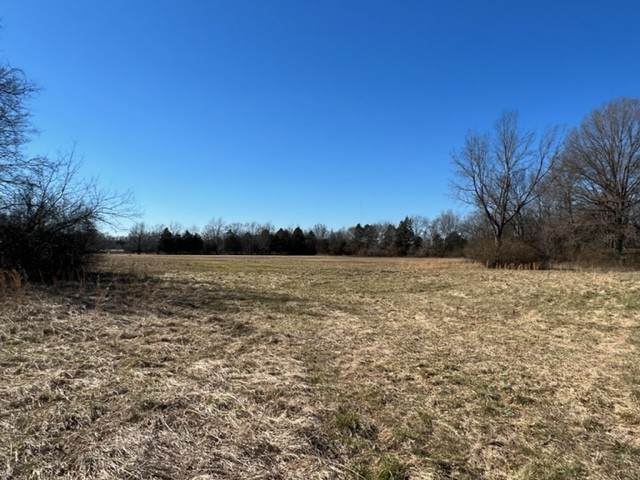 4492 Old Salem Rd - Photo 1