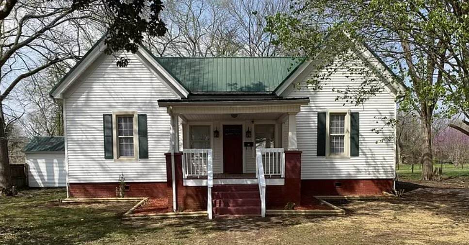 404 Lynchburg Rd - Photo 1