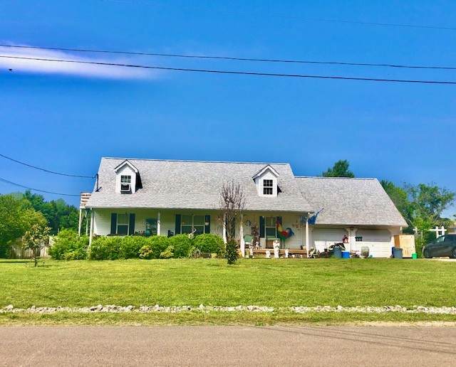 3941 Honeysuckle Way - Photo 1