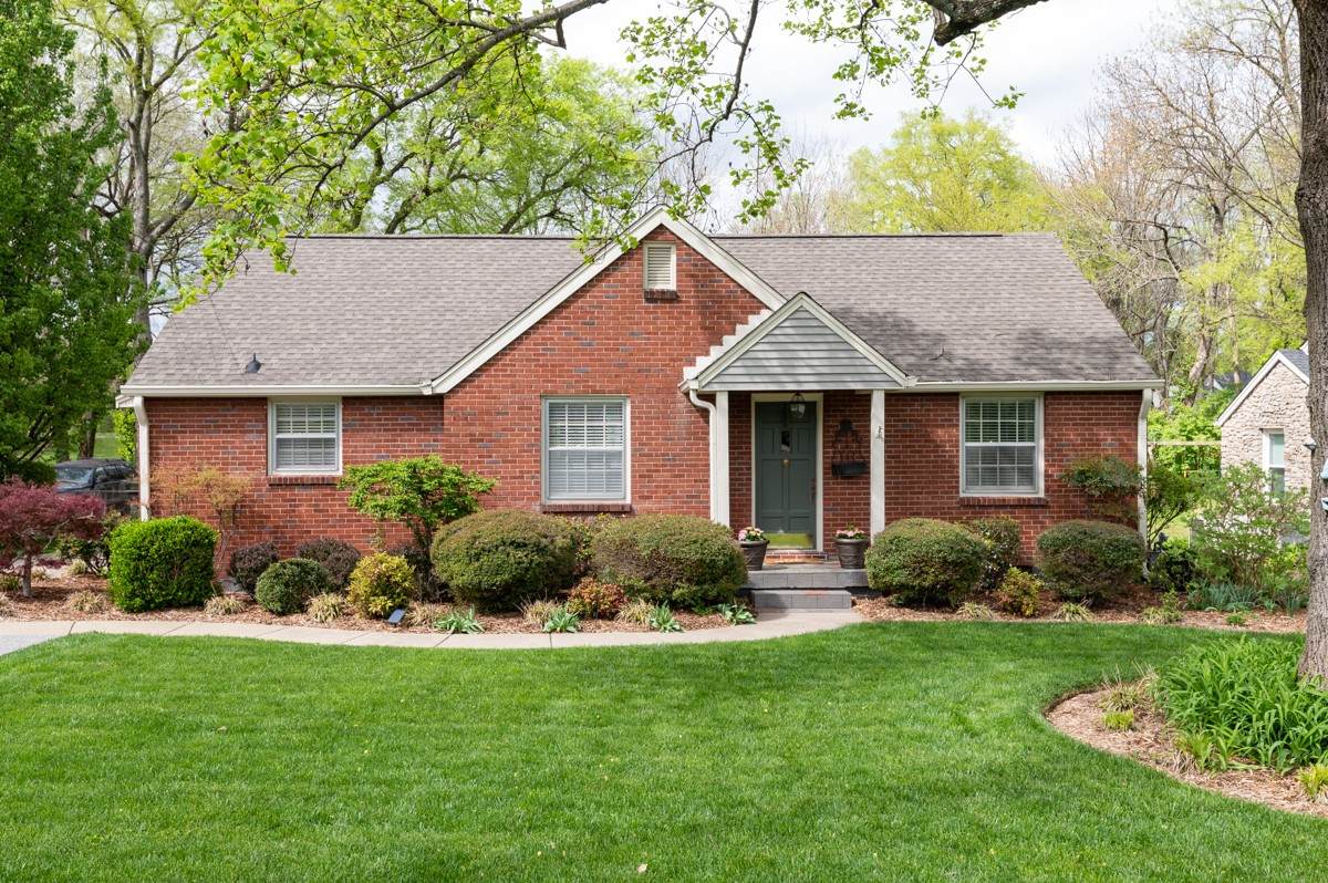1137 Winding Way - Photo 1
