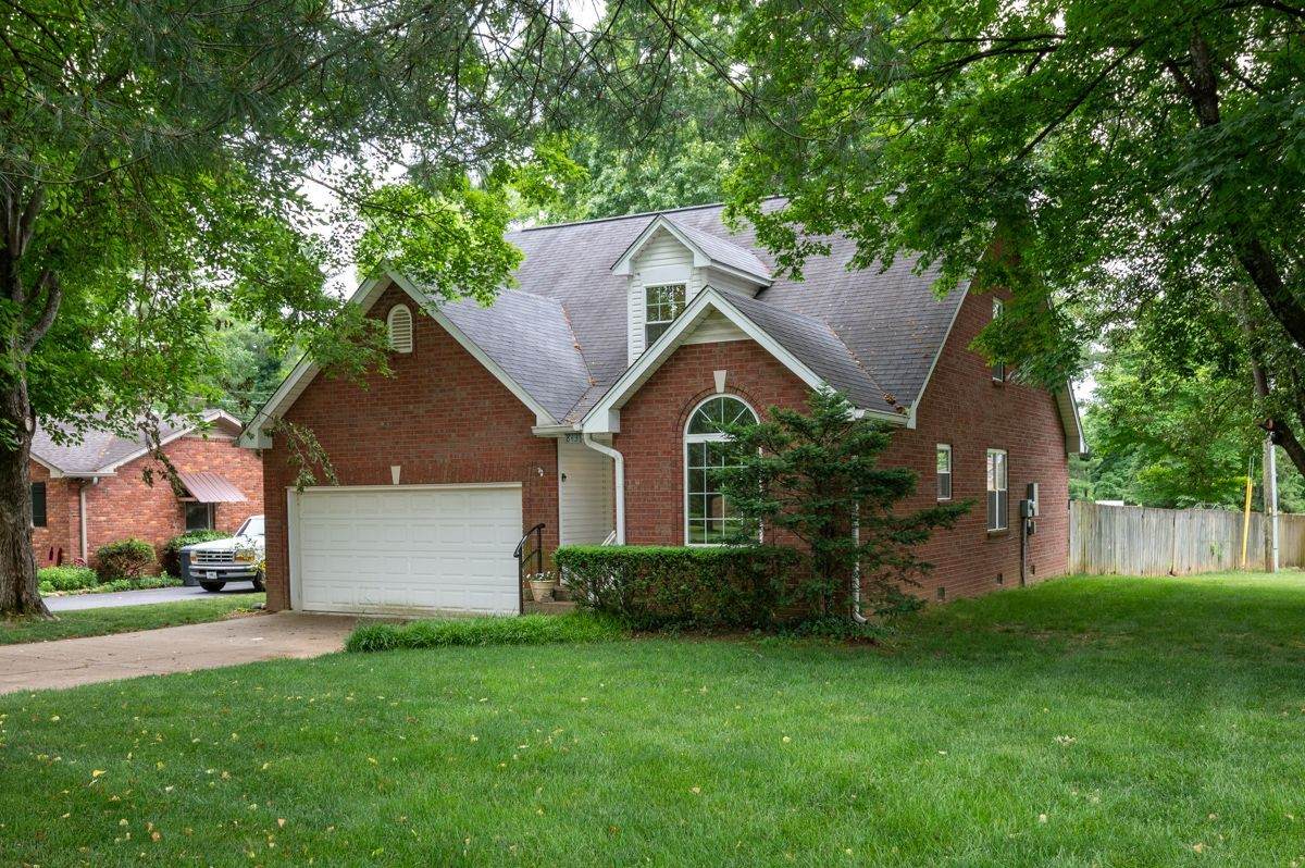 843 Kathy Cir - Photo 1